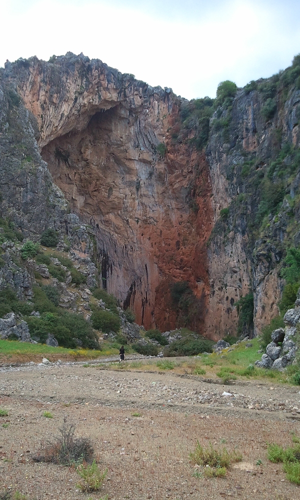 Nei pressi dell\'ingresso - grotta di Kef el Ghar