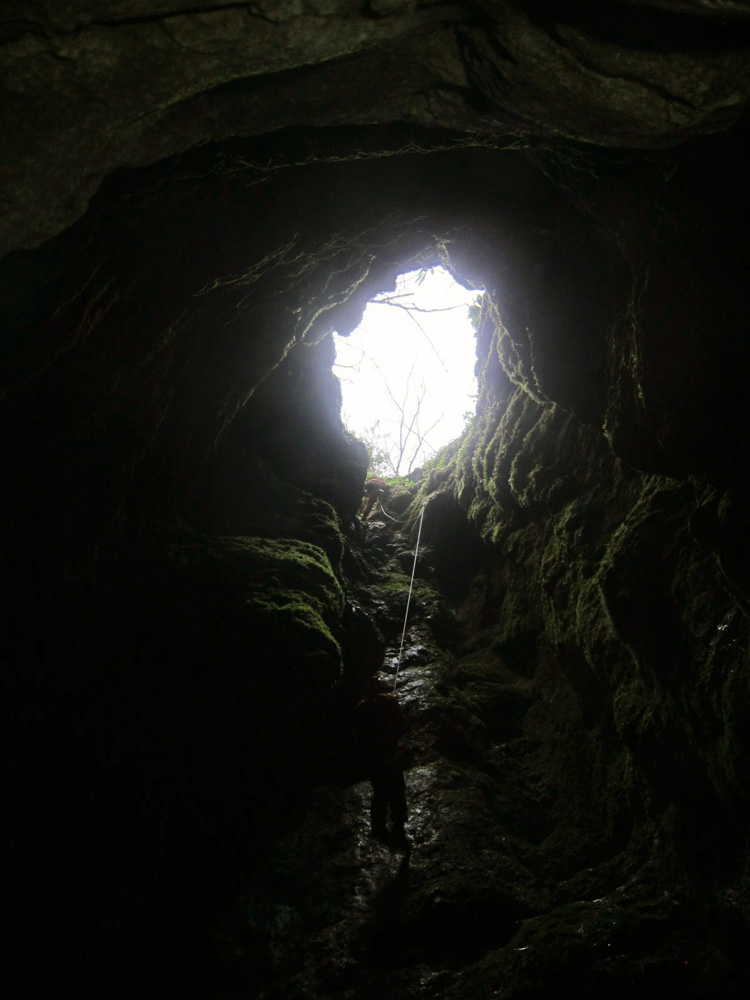 Grotta Nemec - Il pozzo di ingresso