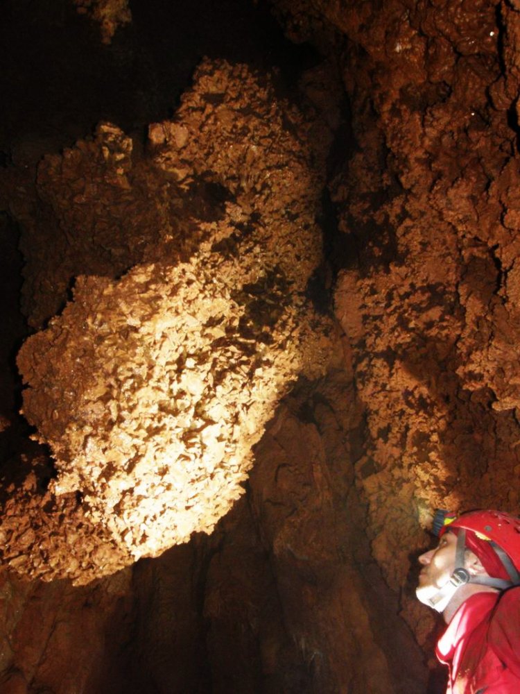 Favo di Damocle - Grotta Virgilio